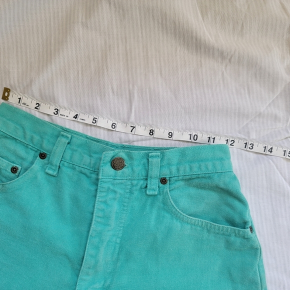 🎩Vintage Stefano International Turquoise High Waisted Shorts 2.5" Inseam - Picture 6 of 10